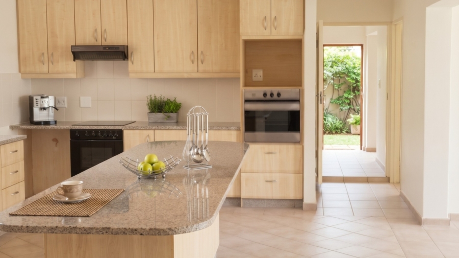 To Let 2 Bedroom Property for Rent in Middedorp Western Cape